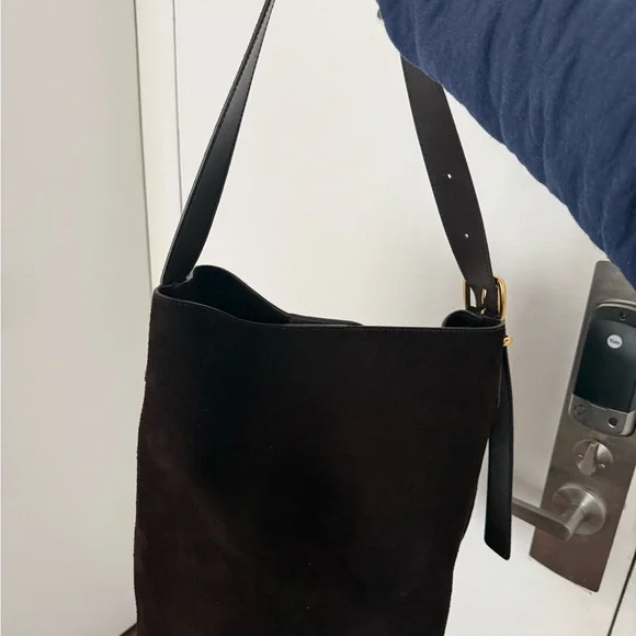 Madewell Dark Brown Suede Essential Bucket Tote - Picture 6 of 6